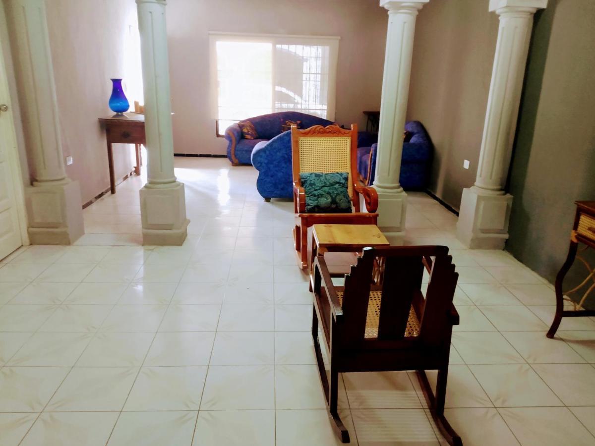 Hotel Casa Ixchel - 450M To Downtown, Wifi, Hot Water, Ac Valladolid  Exterior foto